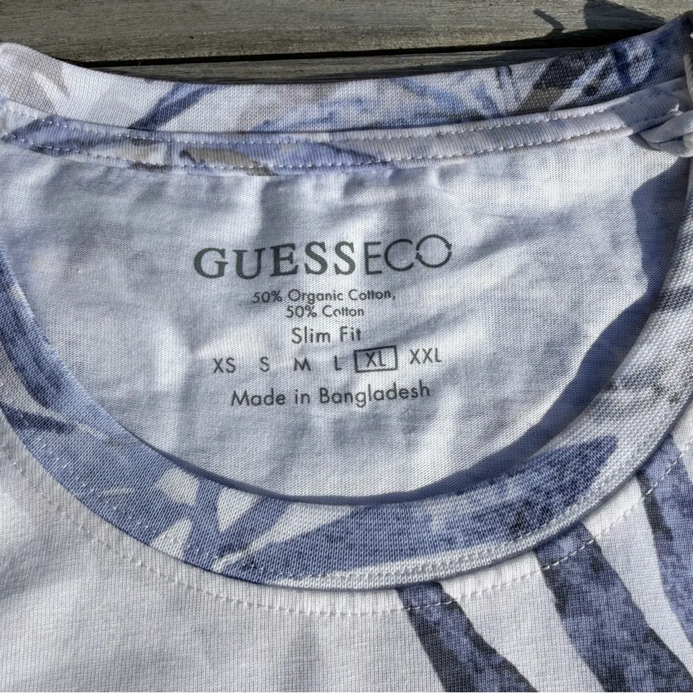 GUESS White & Light Blue Palm-Print Short Sleeve Tee - Picture 9 of 12